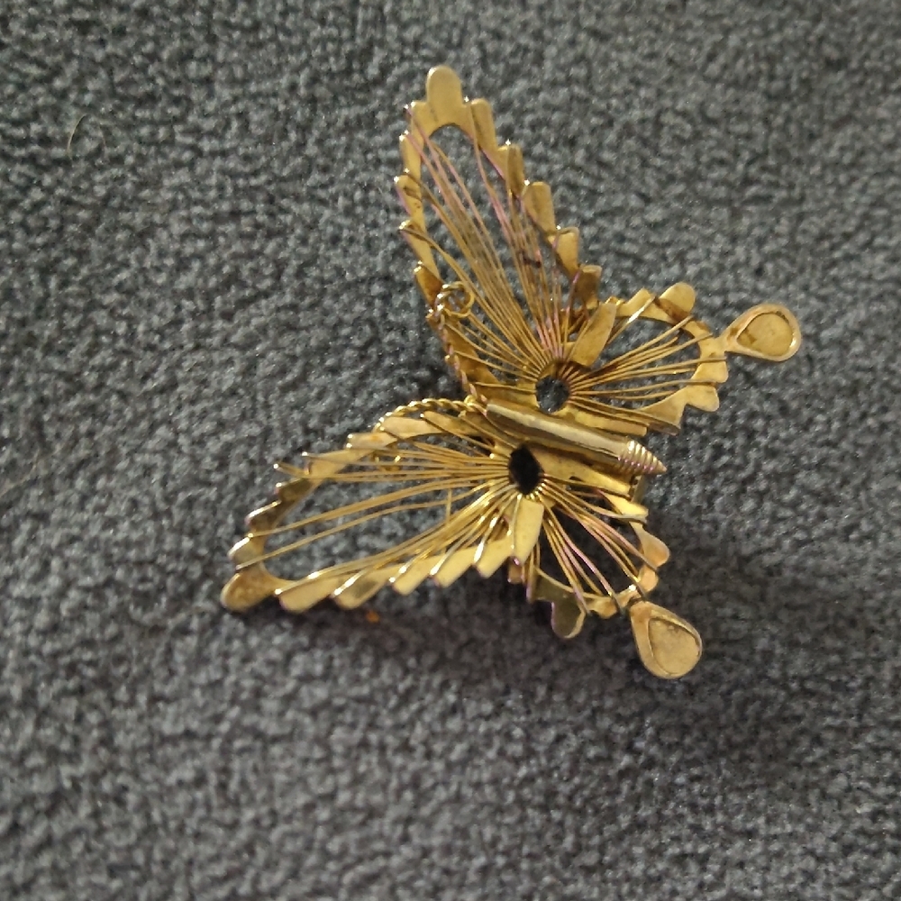Elegant Gold Butterfly Brooch